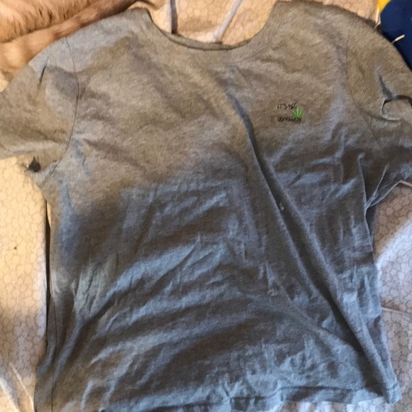 It’s 420 somewhere slightly cropped tee - Picture 2 of 2